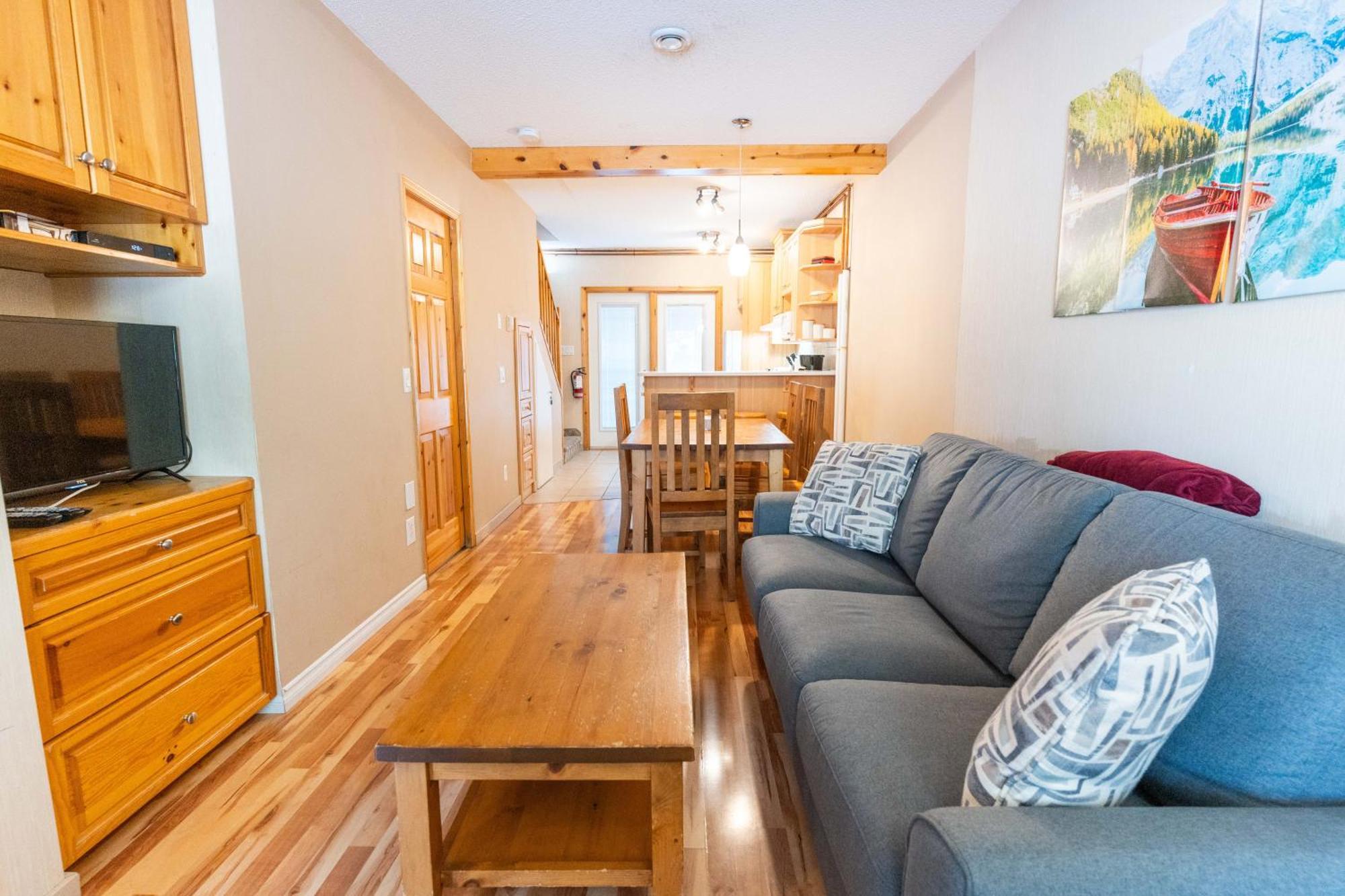 Banff Woods Lodge Canmore Esterno foto